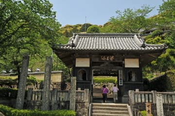 第23番 医王山 無量寿院 薬王寺 山門・門