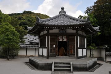 第28番 法界山 高照院 大日寺 六角堂