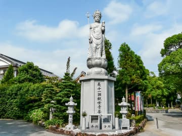 第30番 百々山 東明院 善楽寺 像